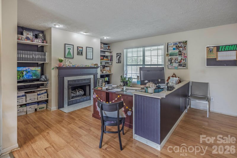 396 New Leicester Hw, Asheville, NC 28806