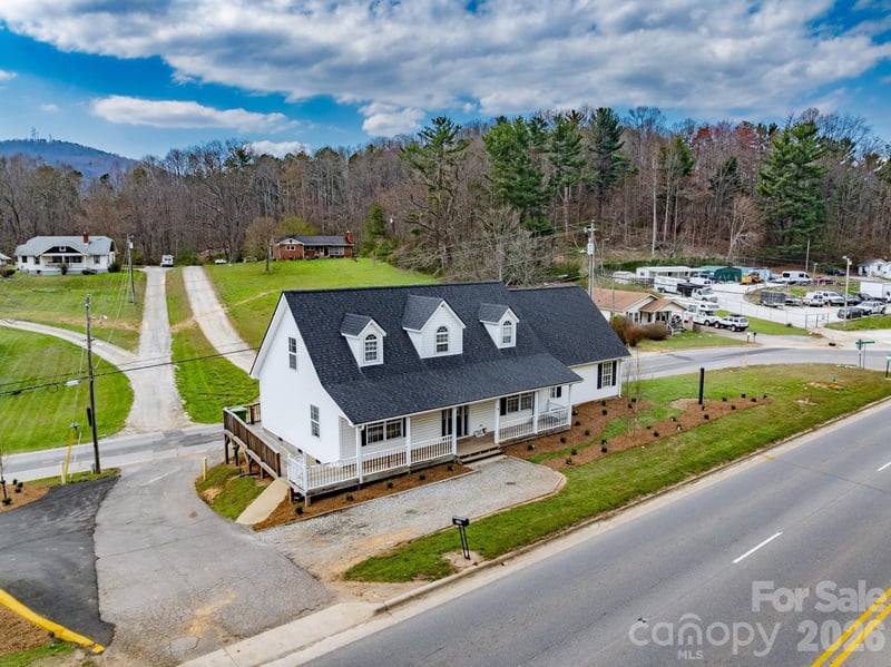 396 New Leicester Hw, Asheville, NC 28806