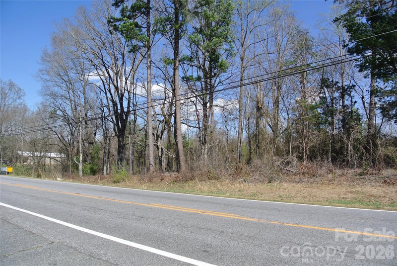 Hudlow Rd, Forest City, NC 28167