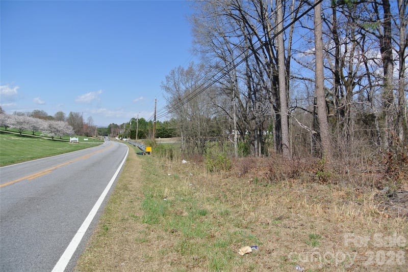 Hudlow Rd, Forest City, NC 28167
