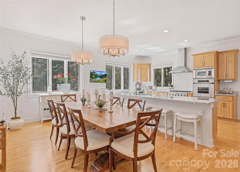 194 Catawba Ln, Waynesville, NC 28786