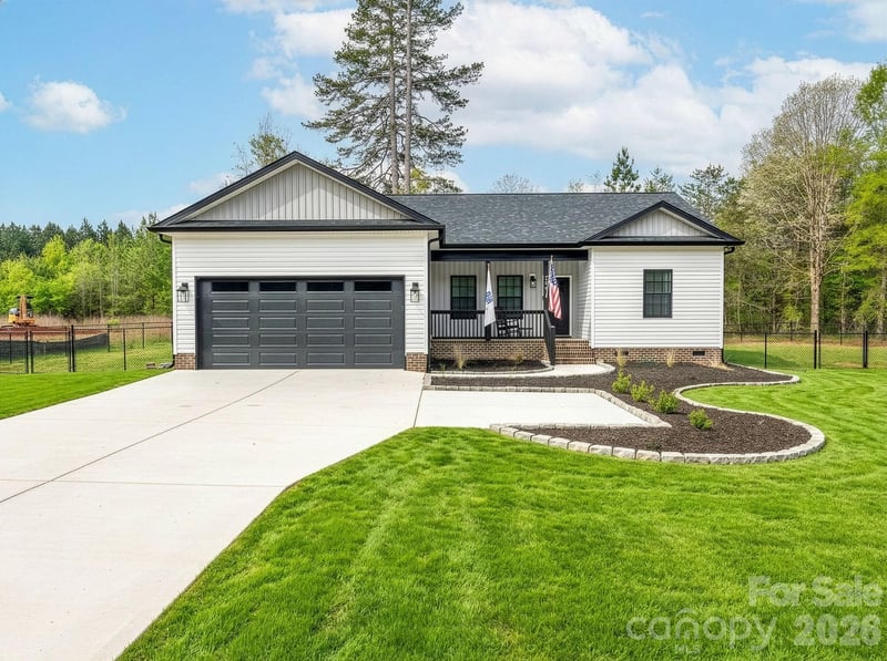 2462 Shoal Rd, Crouse, NC 28033
