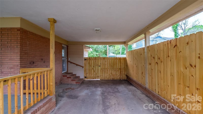 1211 Campus St, Charlotte, NC 28216