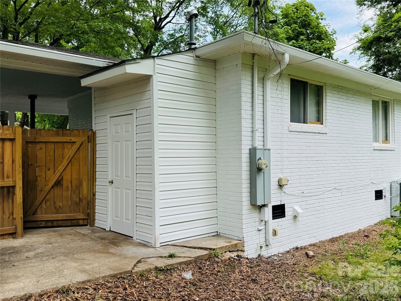 1211 Campus St, Charlotte, NC 28216