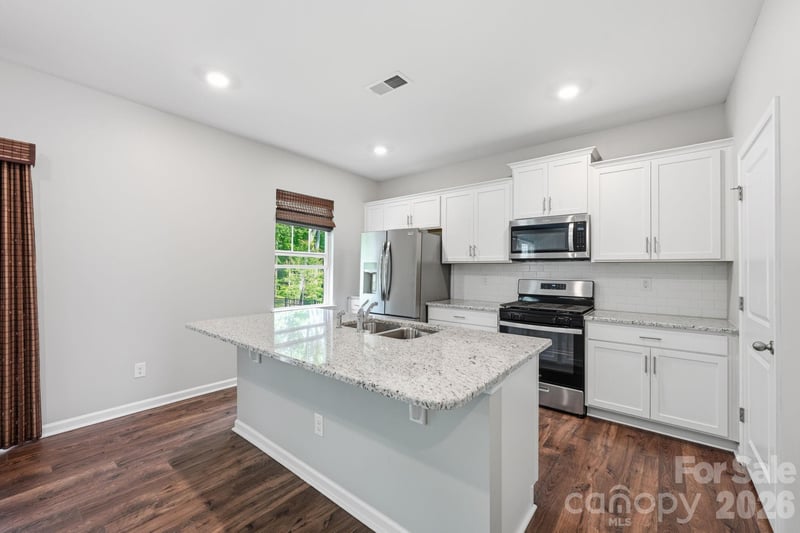 150 Scotsway Ct, Troutman, NC 28166