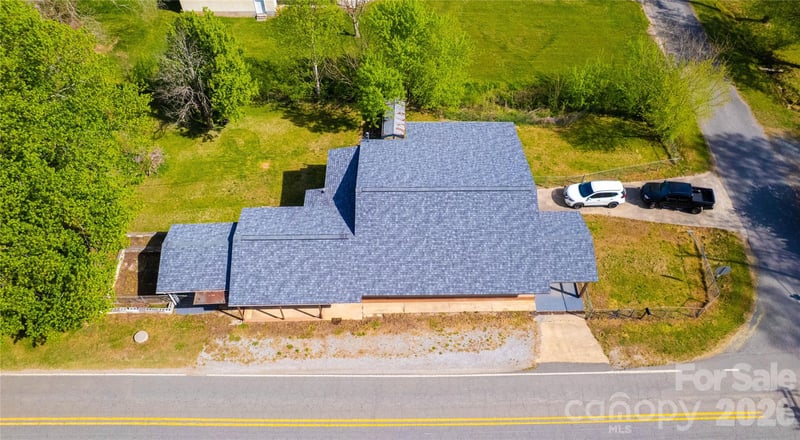 281 Glenwood Dr, Marion, NC 28752