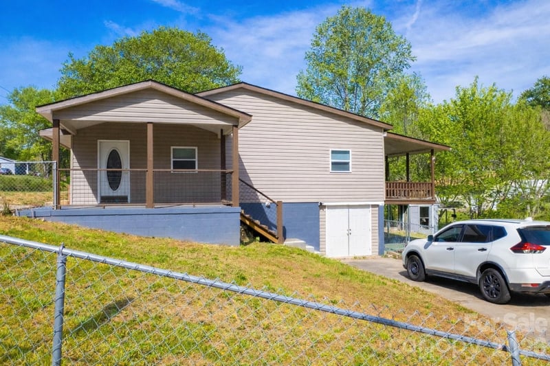 281 Glenwood Dr, Marion, NC 28752