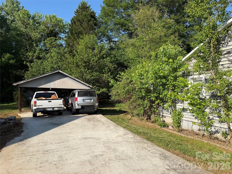 141 Walker Rd, Morganton, NC 28655