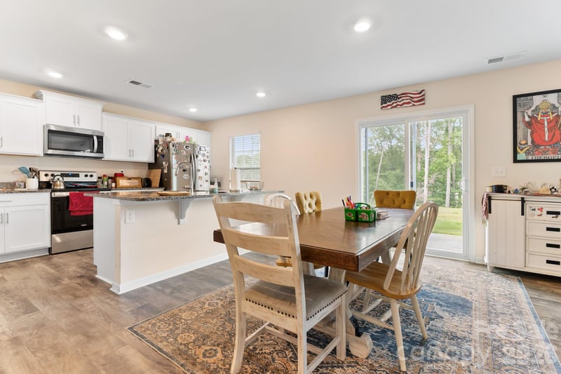 2859 Sherrills Stream Dr, Sherrills Ford, NC 28673