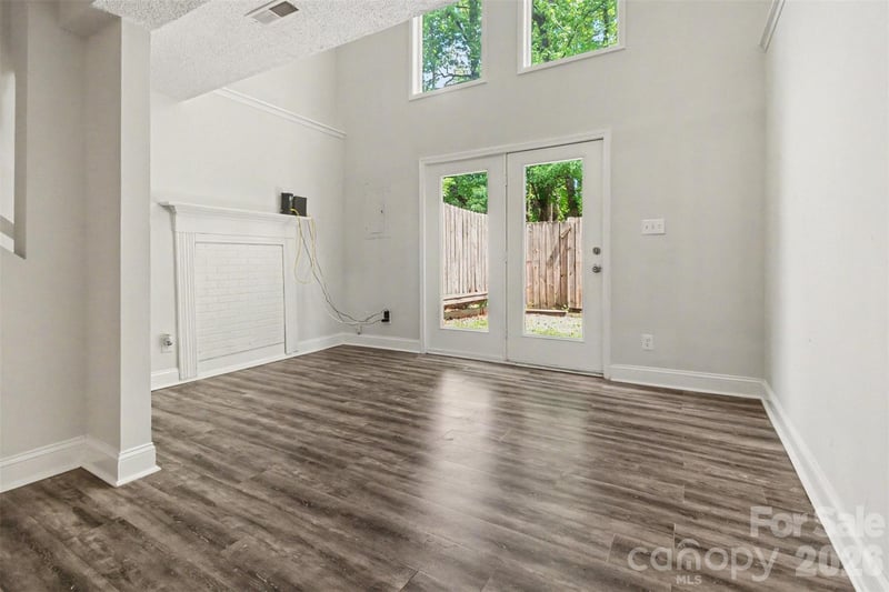 7609 Holly Grove Ct, Charlotte, NC 28227