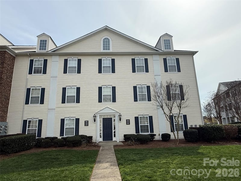 3991 Town Center Rd, Harrisburg, NC 28075