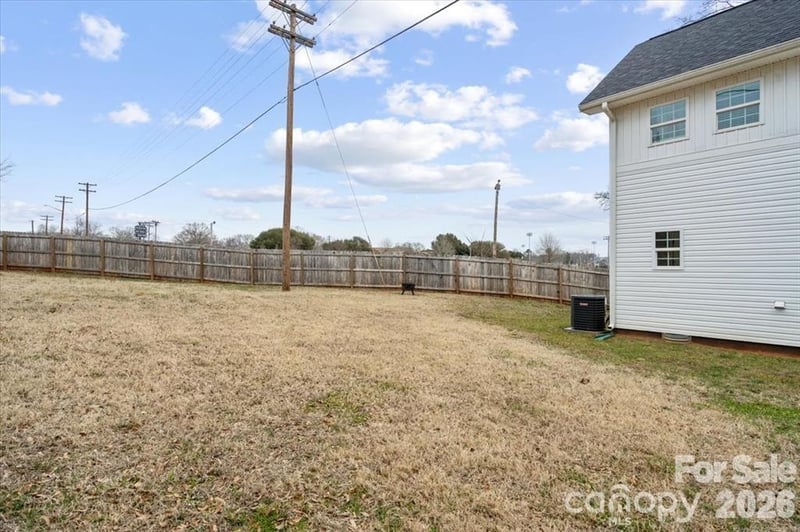 305 Wingate Ct, Shelby, NC 28152