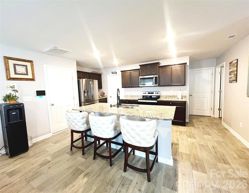 3044 Winesap Dr, Dallas, NC 28034
