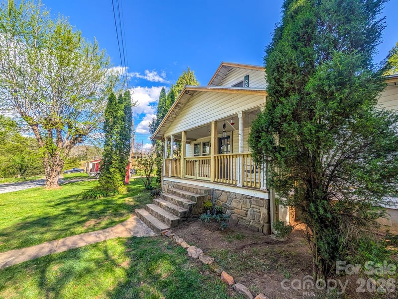 87 Henderson Ln, Burnsville, NC 28714