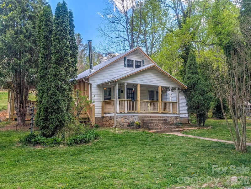 87 Henderson Ln, Burnsville, NC 28714