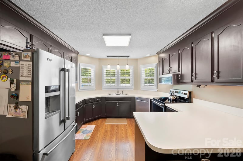 114 Cross Creek Dr, Cherryville, NC 28021