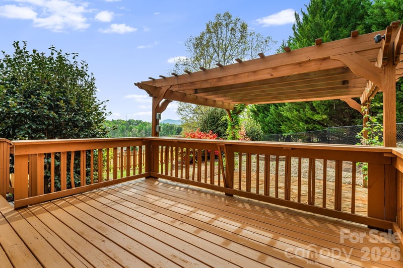 2011 Edgerton Rd, Mill Spring, NC 28756