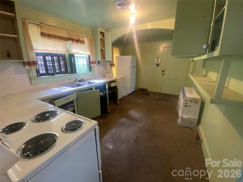 901 Indiana St, Kannapolis, NC 28083
