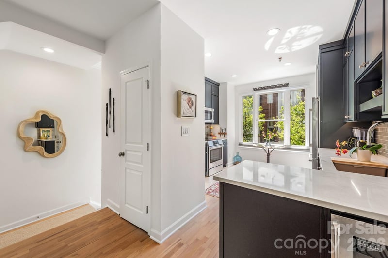 367 7th St, Charlotte, NC 28202