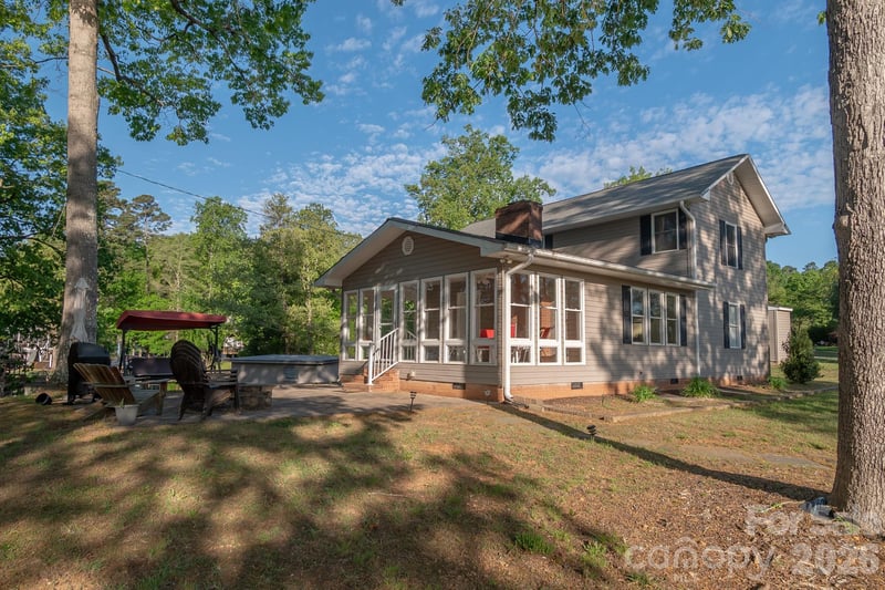 150 Pinehaven Ln, New London, NC 28127