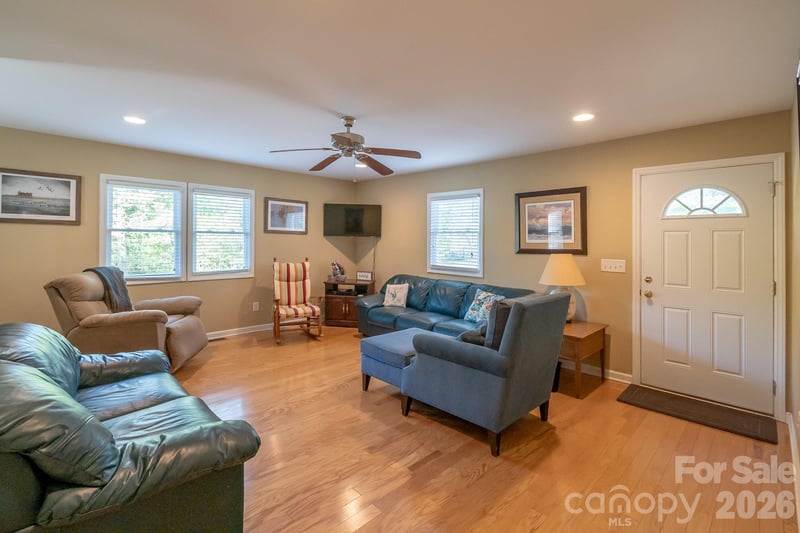 150 Pinehaven Ln, New London, NC 28127