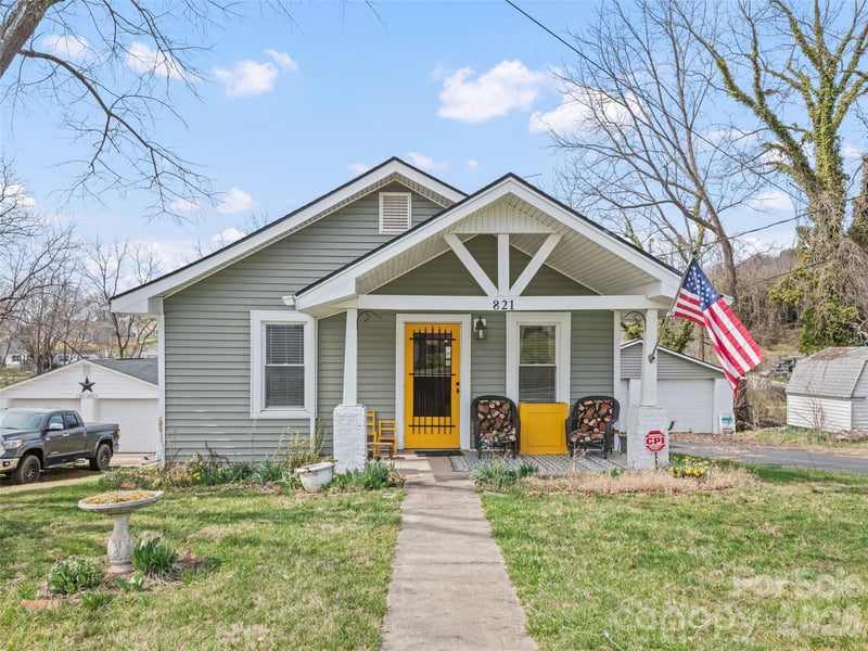 821 Main St, Canton, NC 28716