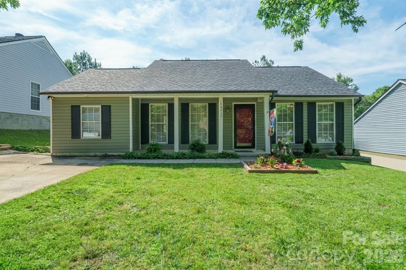 14019 Eden Ct, Pineville, NC 28134