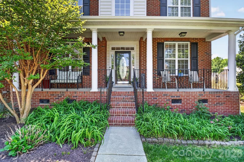 10011 King George Ln, Waxhaw, NC 28173