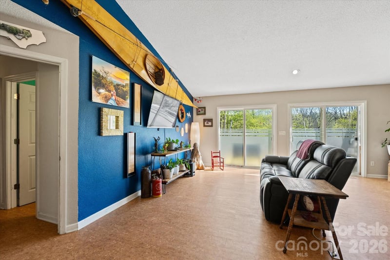 441 Hunters Glen Ln, Hendersonville, NC 28739