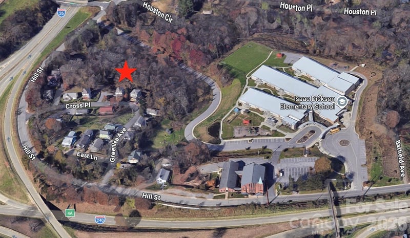 99999 Cross Pl, Asheville, NC 28801