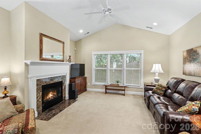 7926 Tigers Paw Dr, Huntersville, NC 28078