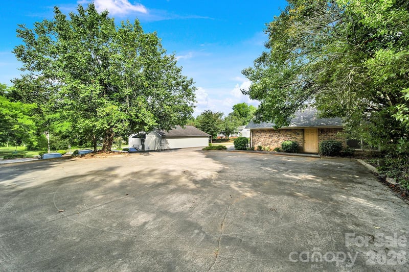 209 Barr St, Lancaster, SC 29720