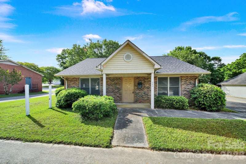 209 Barr St, Lancaster, SC 29720