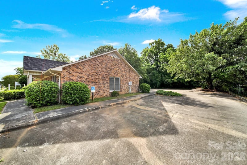 209 Barr St, Lancaster, SC 29720