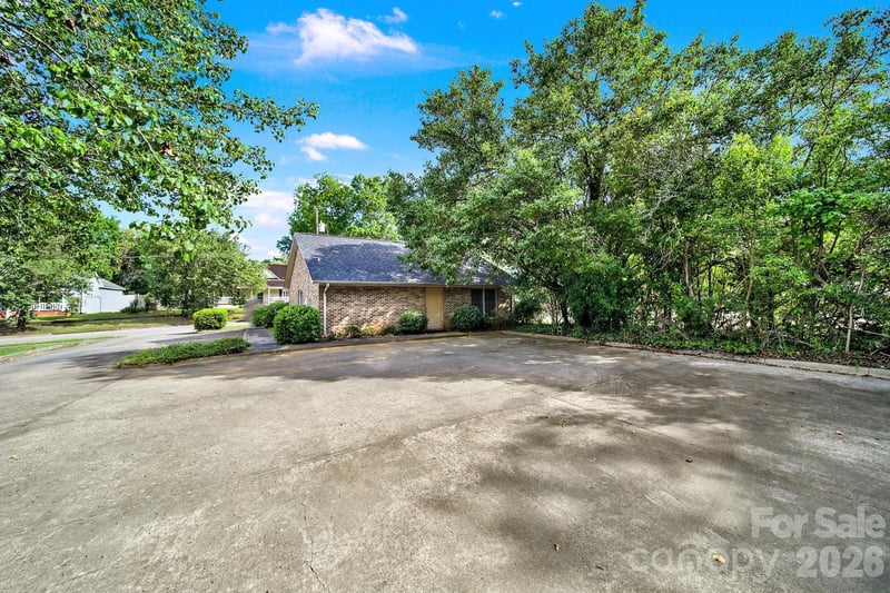 209 Barr St, Lancaster, SC 29720