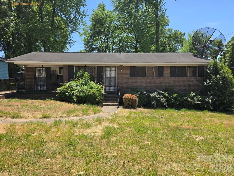 1600 Montana Dr, Charlotte, NC 28216