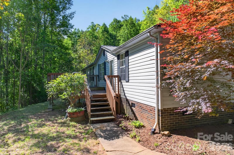 2324 Alfred Hartley Rd, Lenoir, NC 28645