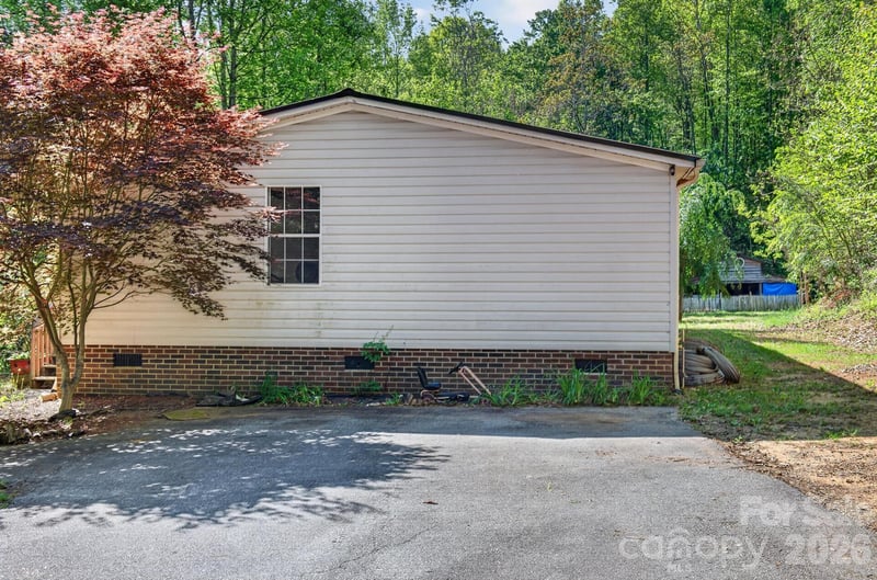 2324 Alfred Hartley Rd, Lenoir, NC 28645