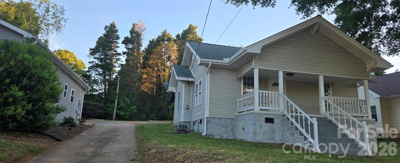 227 B St, Newton, NC 28658