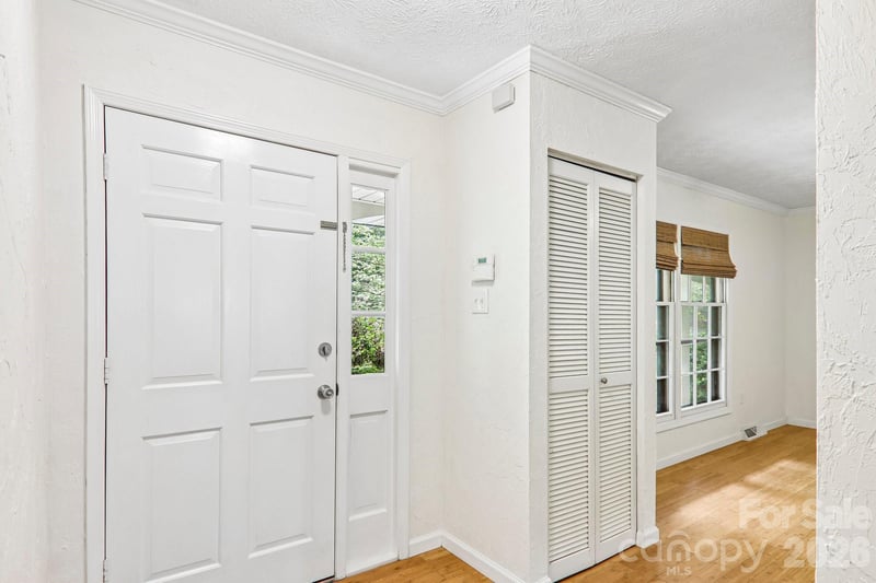 14 Forest Ridge Dr, Arden, NC 28704