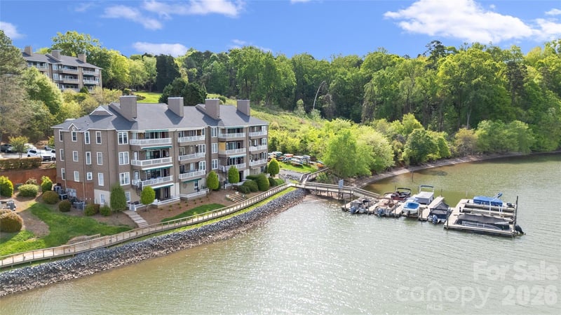 7340 Lakefront Dr #11, Charlotte, NC 28278