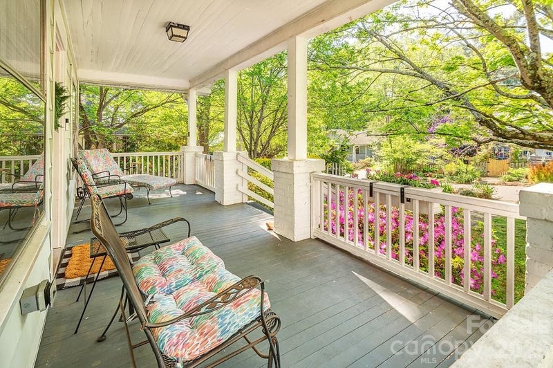 7 Tarpon Ave, Asheville, NC 28806