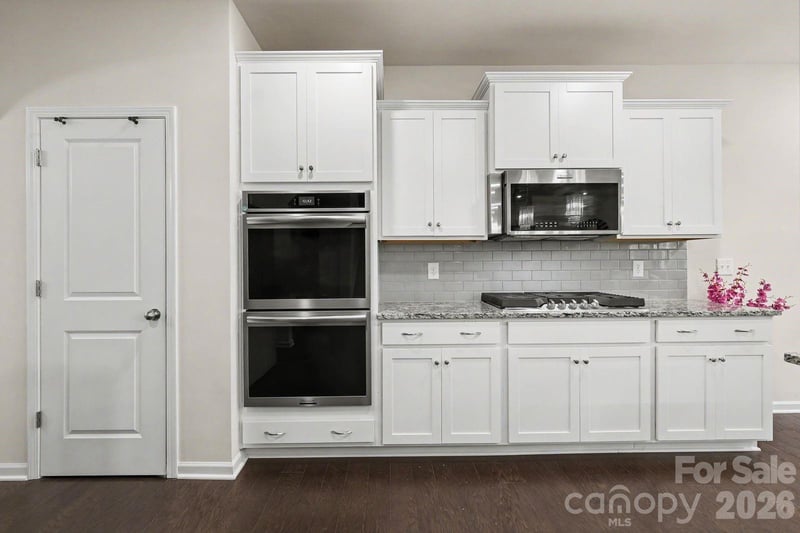1031 Lookout Shoals Dr, Fort Mill, SC 29715