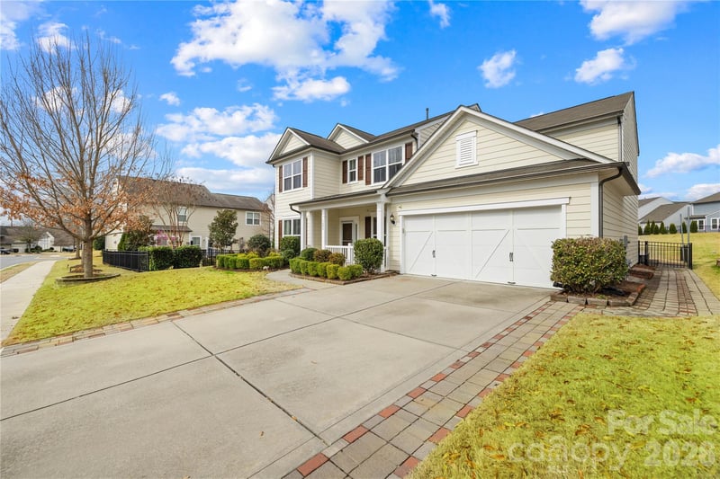 1084 Crescent Moon Dr, Fort Mill, SC 29715