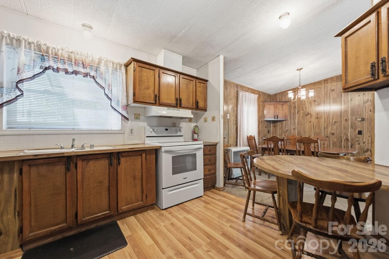 1200 Barkers Creek Rd, Whittier, NC 28789