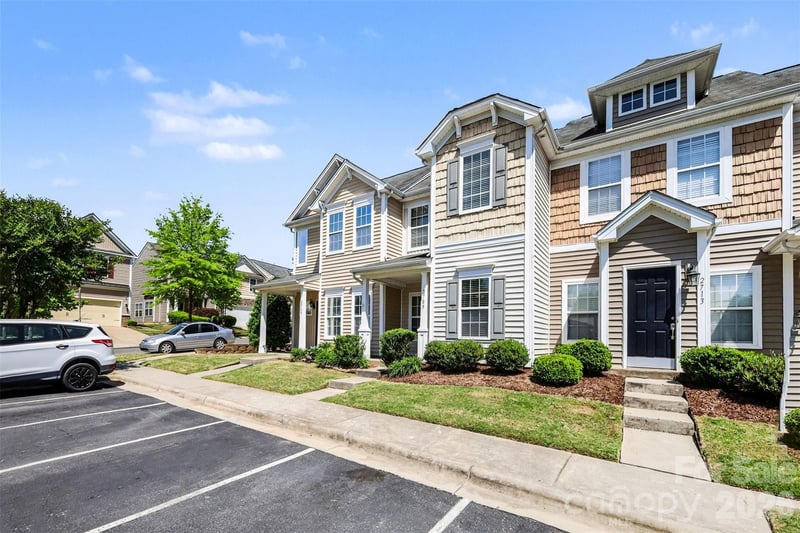 2709 Grain Mill Ln, Charlotte, NC 28214