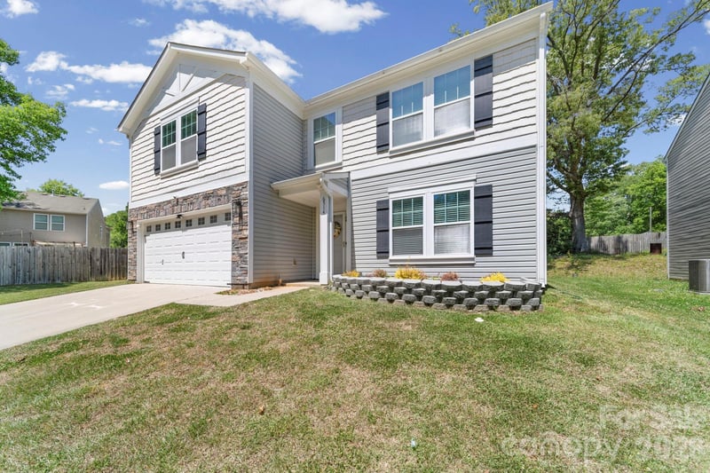 6514 Glenmoor Dr, Charlotte, NC 28214