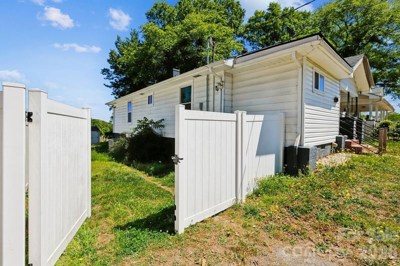 408 Park Ave, Gastonia, NC 28054
