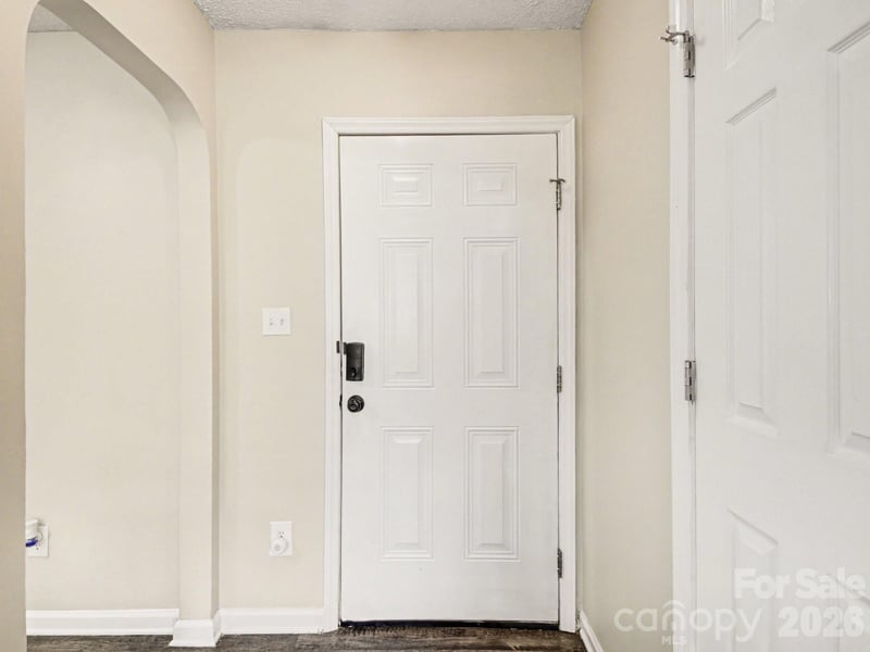 3744 Capps Hill Dr, Charlotte, NC 28216