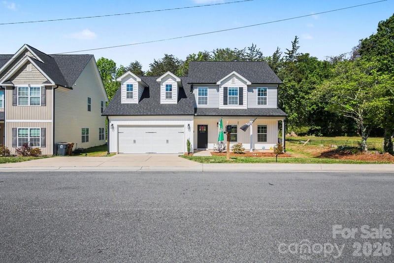 5305 Ridgefall Rd, Greensboro, NC 27410